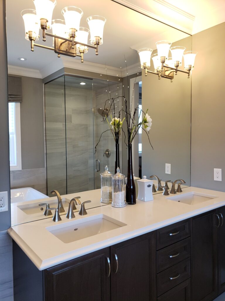 Beautiful clean modern bathroom